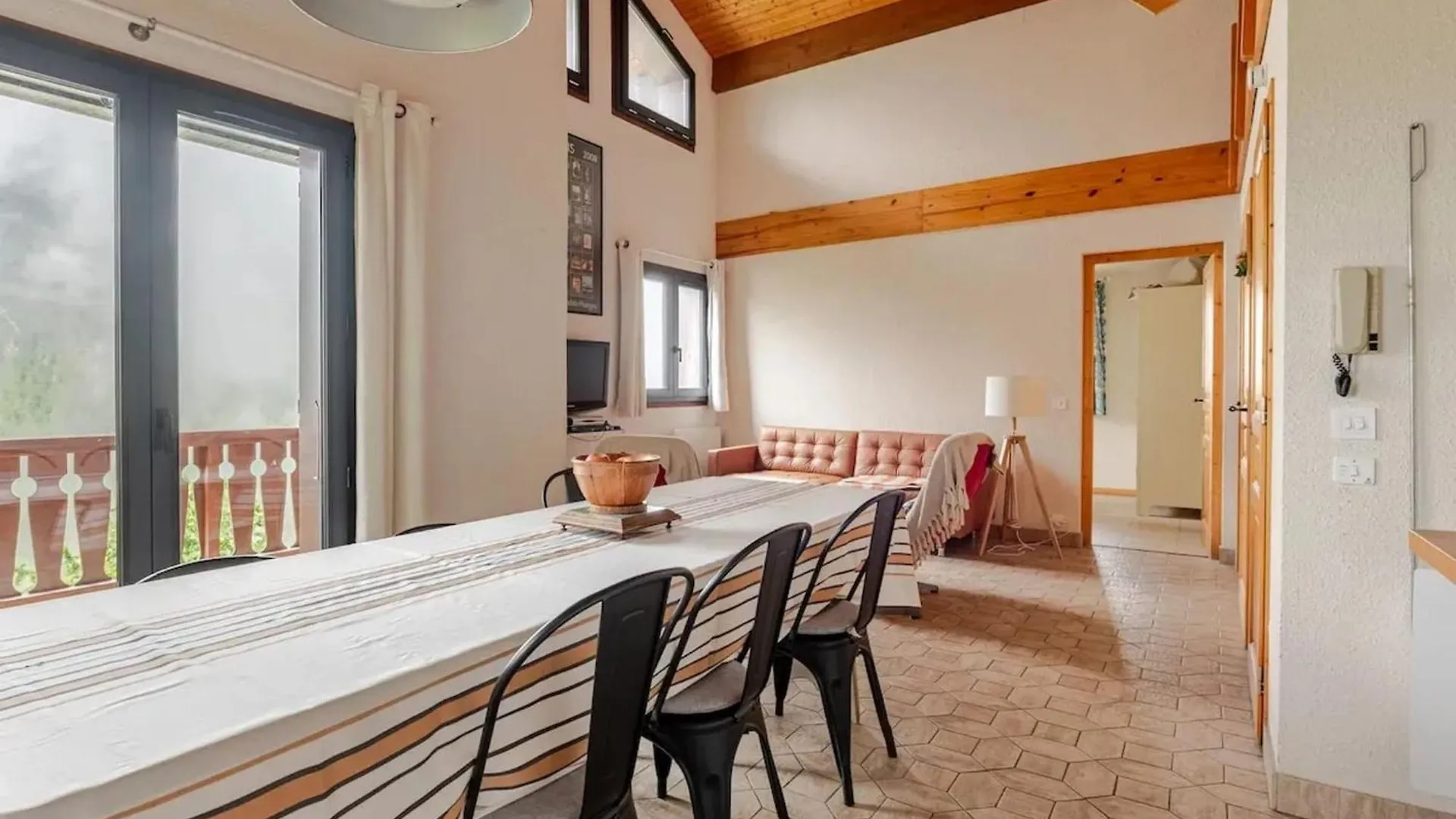 Chalet Confortable Avec Vue Sur La Montagne A Peisey-Nancroix